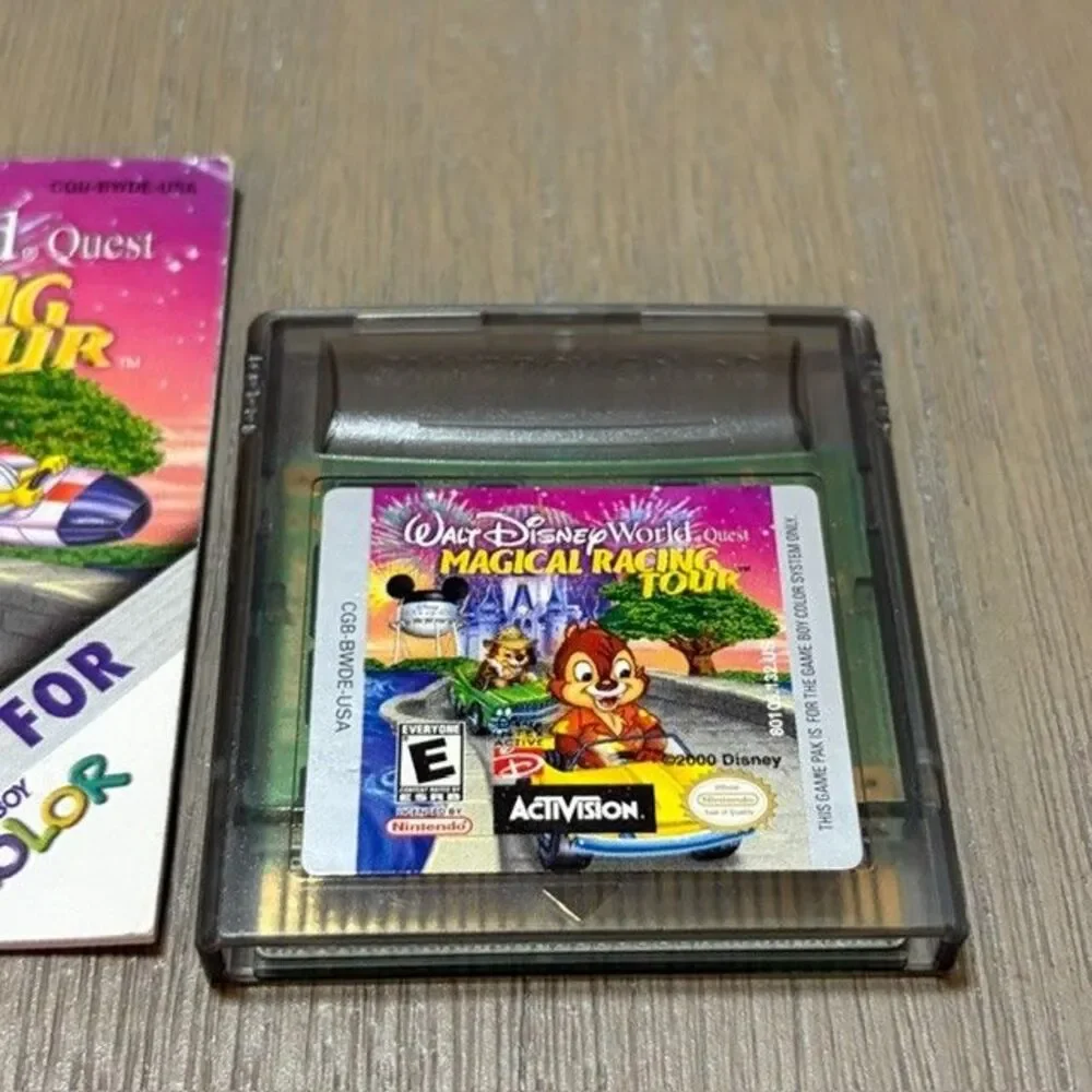 Walt Disney World Quest Magical Racing Tour Gameboy Color with Manual
